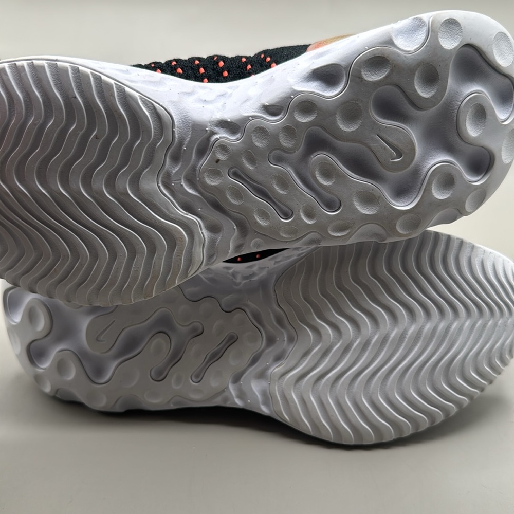 NWT! Nike React Phantom Run Flyknit 2 Sneakers Women’s 5 Neon Orange, Black - Picture 10 of 12